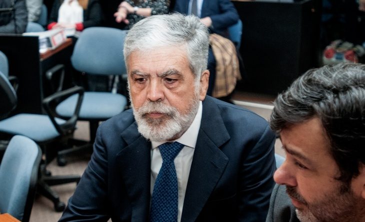 La Justicia anuló el procesamiento de Julio De Vido y dejó complicado a Macri en la causa Correo