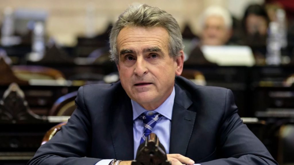 El jefe de Gabinete, Agustín Rossi, brinda su primer informe ante el Congreso
