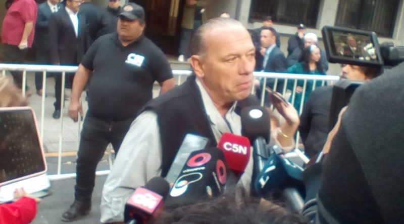 Llega aq la sede del PJ nacional el ministro provincial de Seguridad, SERGIO BERNI.