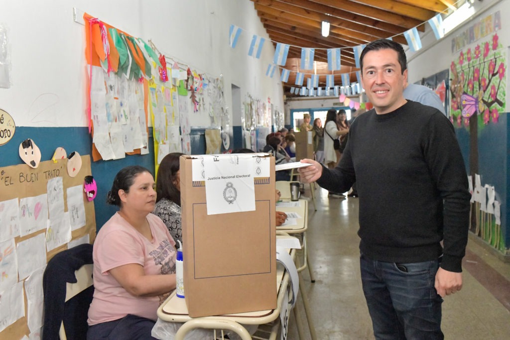 Malvinas Argentina por Leo Nardini con el 59,87%.