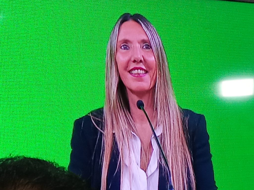 SANTORO: El candidato encabezó el acto junto a la número dos de su lista, Claudia Negri, vicedecana de la casa de estudios.