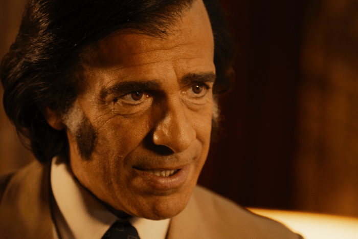 En un esfuerzo por profundizar en las complejidades de la vida pública y personal de Carlos Menem, Prime Video ha lanzado una nueva serie basada en hechos reales sobre el expresidente de Argentina.